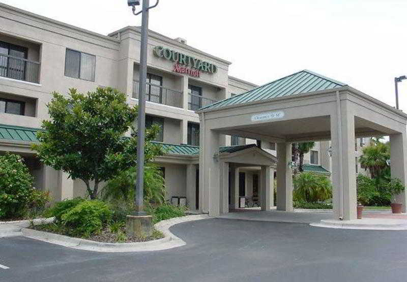 Courtyard Brandon Heartland